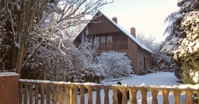 Erstklassig ausgestattetes Wohnhaus mit Carport in ruhiger, zentrale Lage