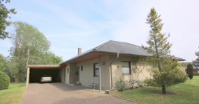 Großzügiger Bungalow mit großem Grundstück in Ocholt-Howiek