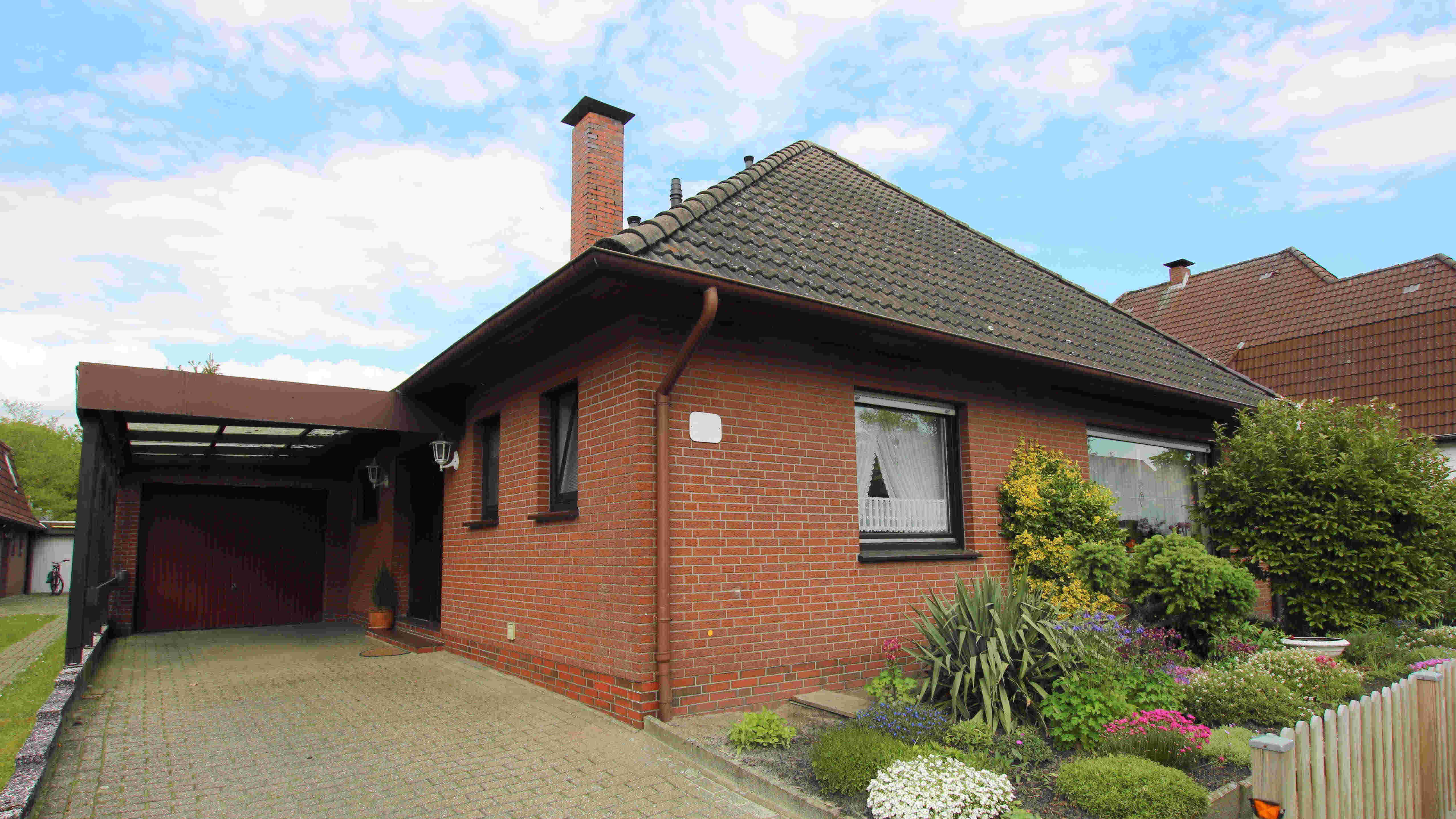 Gepflegter Bungalow mit teilüberdachter Terrasse