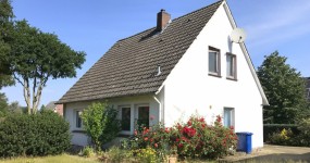 Ideal für Handwerker! Sanierungsbedürftiges Wohnhaus in Godensholt