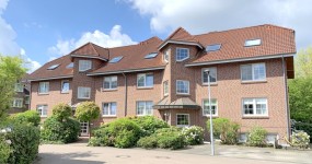 Attraktive 3-Zimmer-Obergeschosswohnung mit Balkon in zentraler Lage von Bad Zwischenahn