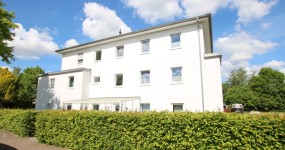Freiwerdende 2-Zimmer-Wohnung mit Balkon und Carport-Stellplatz in absolut zentraler Lage von Edewecht
