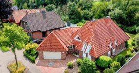 Gepflegtes Einfamilienhaus mit Garage u. Sauna in beliebter Lage
