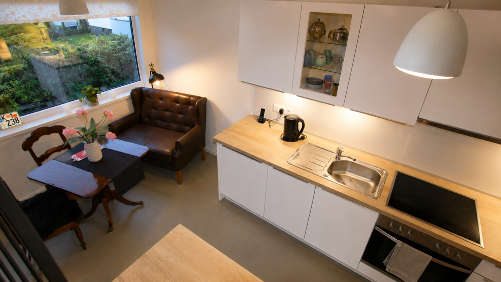 Hochwertige und moderne 3-Zimmer-Wohnung mit Balkon und EBK in fußläufiger Entfernung zur Innenstadt - Photo 5