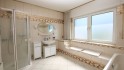 Badezimmer EG