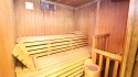 Blick in die gemeinschaftliche Sauna 