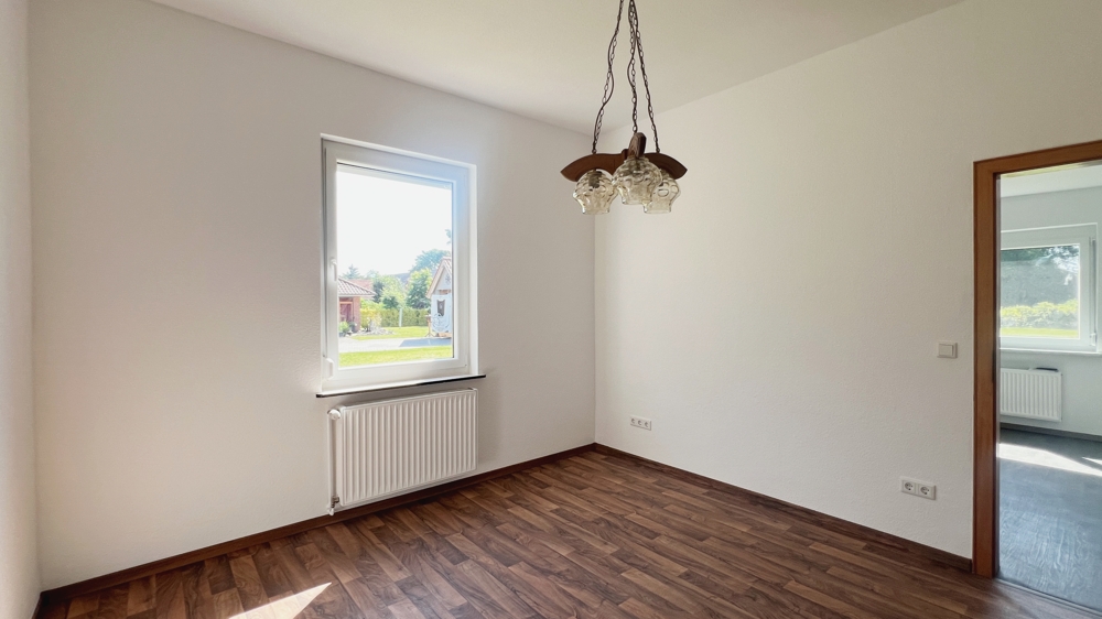 Freistehendes Einfamilienhaus mit großem Gartengrundstück in Wardenburg/Harbern I - Photo 1