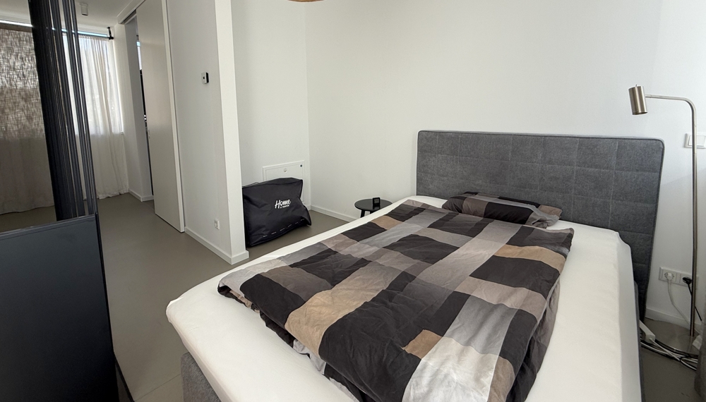 Hochwertige und moderne 3-Zimmer-Wohnung mit Balkon in fußläufiger Entfernung zur Innenstadt - Photo 3